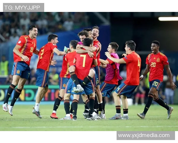 西班牙足球著名前锋巨星荣耀征程与绿茵传奇辉煌故事